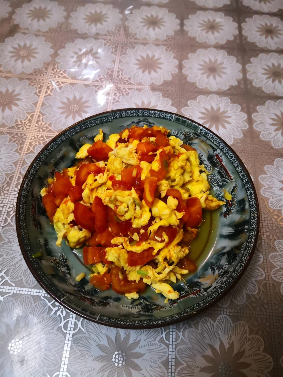 口感滑嫩的西红柿炒鸡蛋，这么做宝宝更爱吃