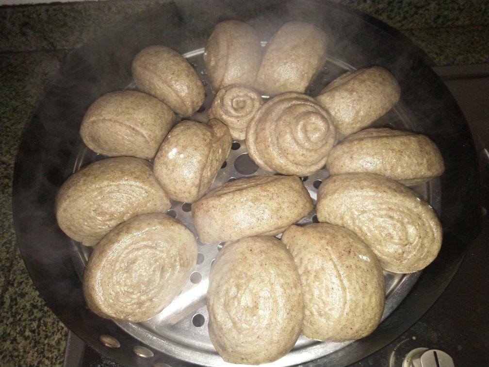 黑芝麻牛奶馒头