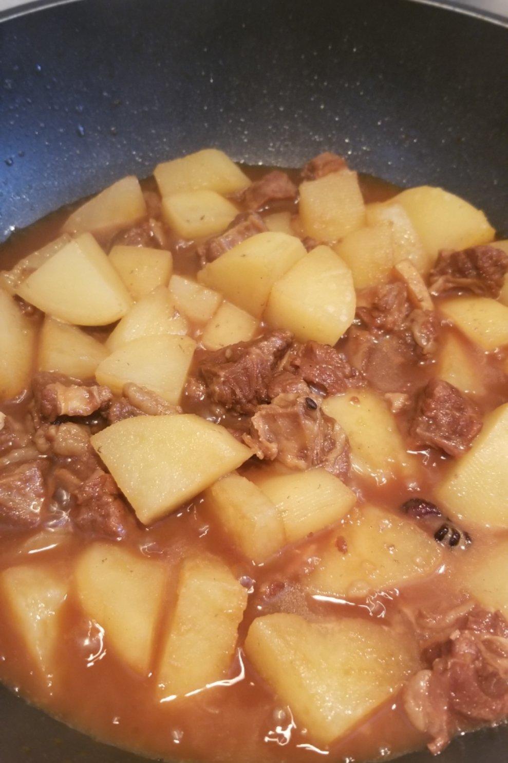 土豆烧牛腩