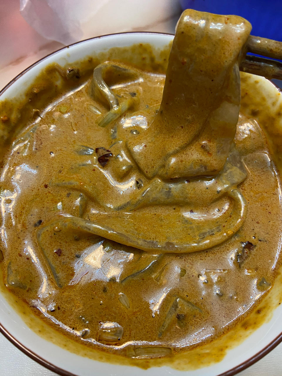 秒杀小夜市的麻酱流汁宽粉