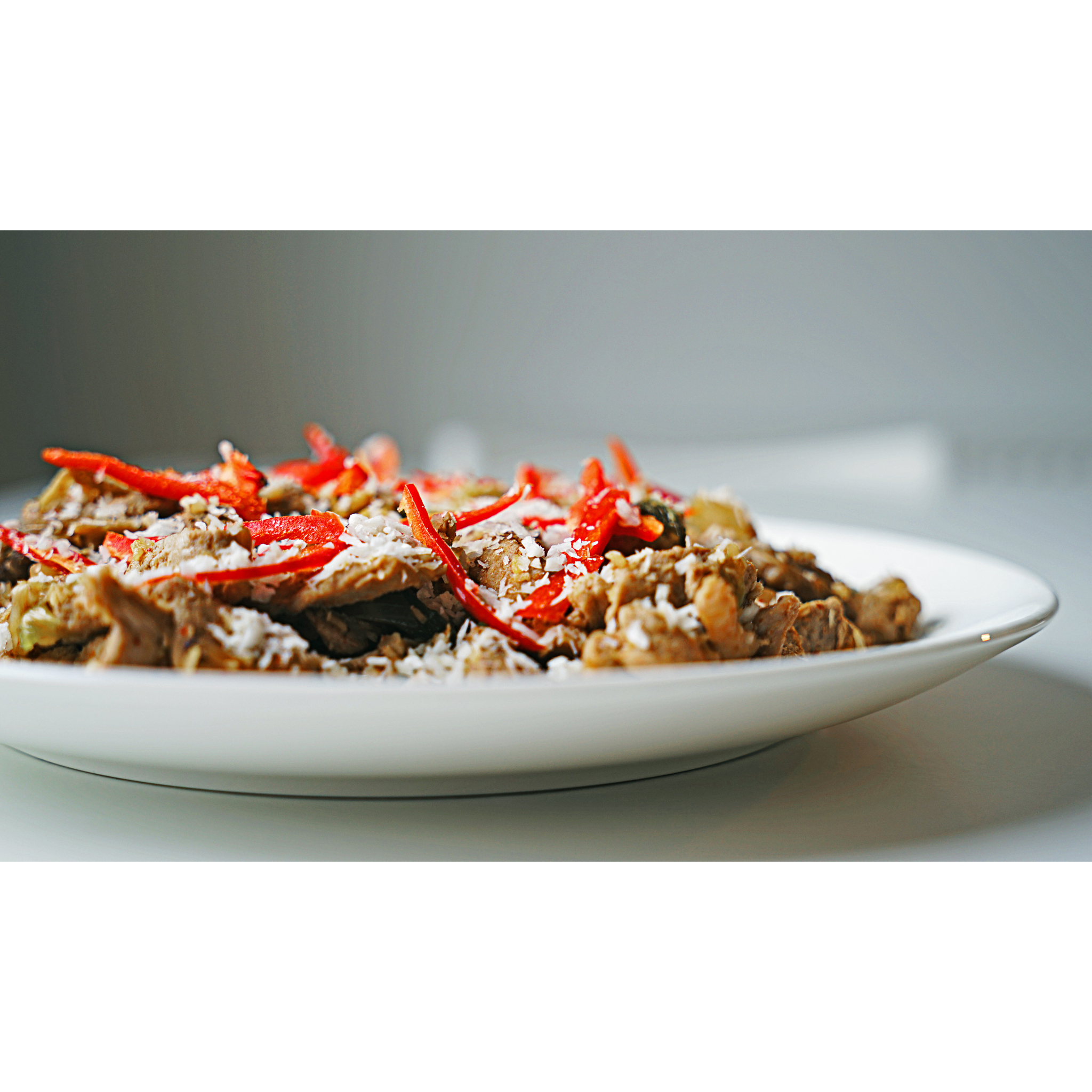 椰蓉辣炒猪肉［Coconut and chilli pork stir－fry］