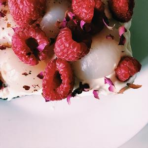 树莓荔枝蛋糕的做法 步骤1
