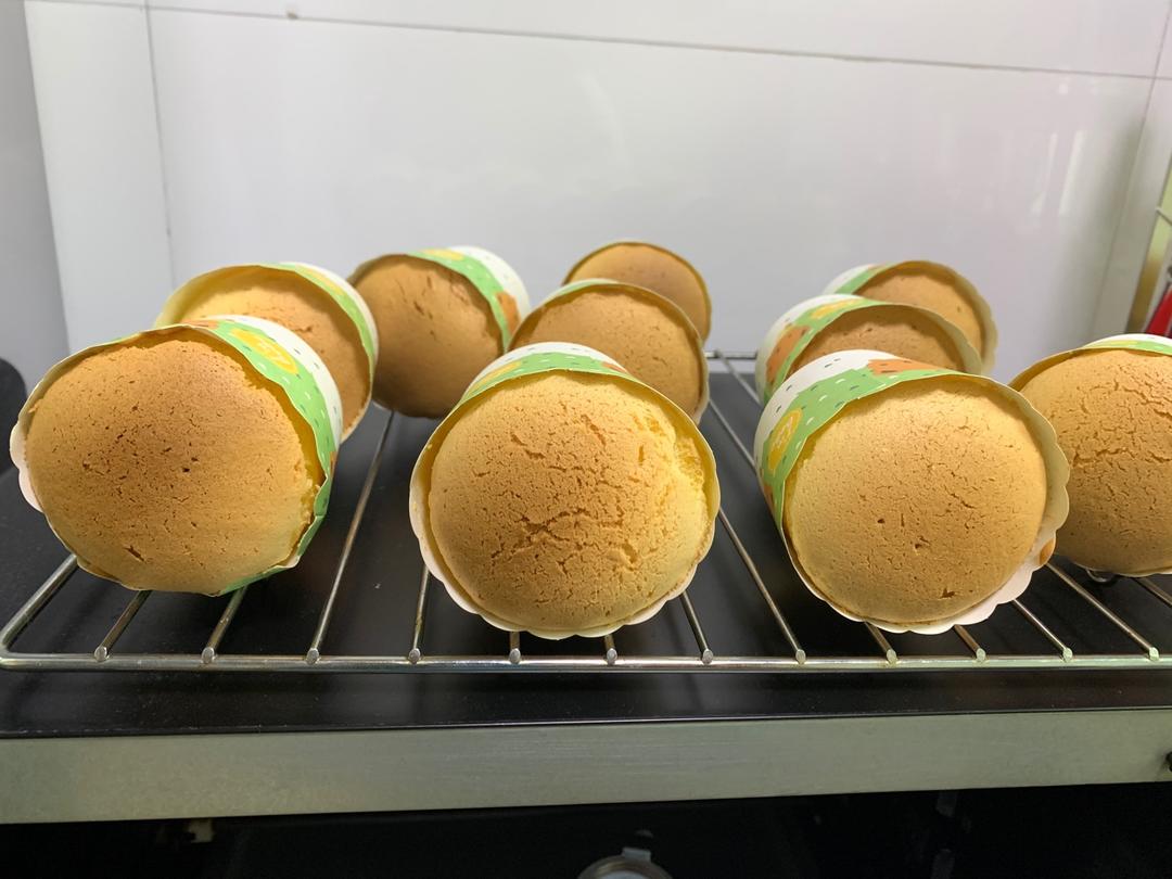 纸杯蛋糕 8寸戚风蛋糕的量