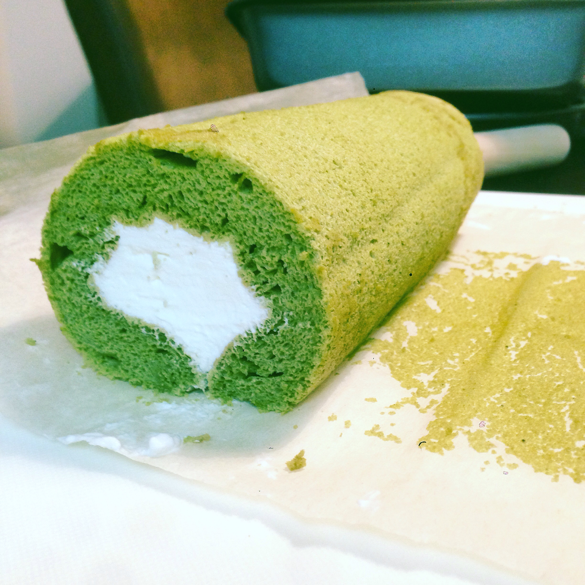 抹茶戚风蛋糕卷