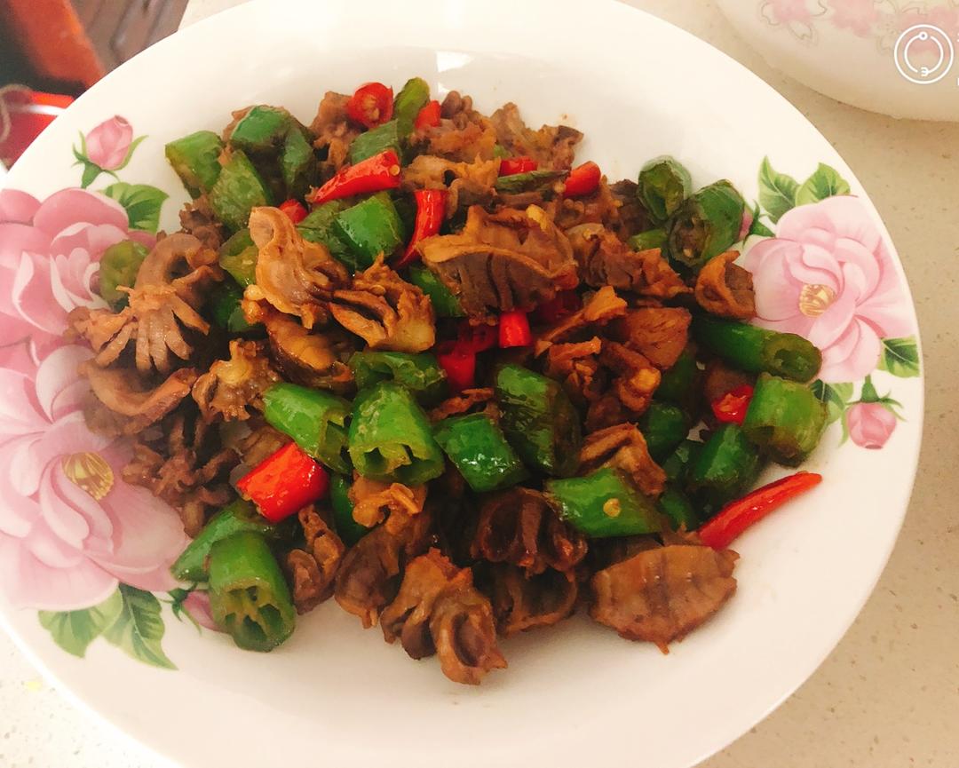 爆炒鸡胗