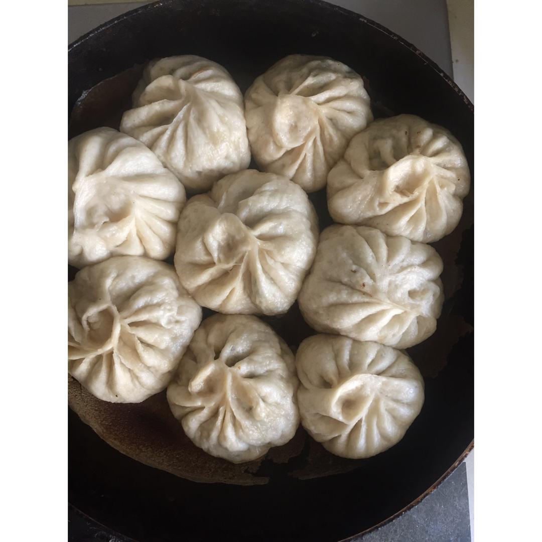 韭菜肉馅水煎包