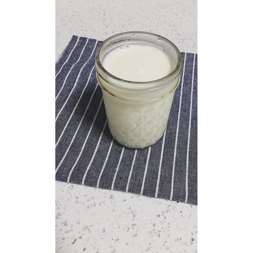 牛奶的朴素喝法（牛奶加酸奶）【向欢致敬！】