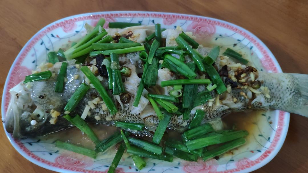 【清蒸鱼】超快速，10分钟搞定，靠它虏获老公的胃