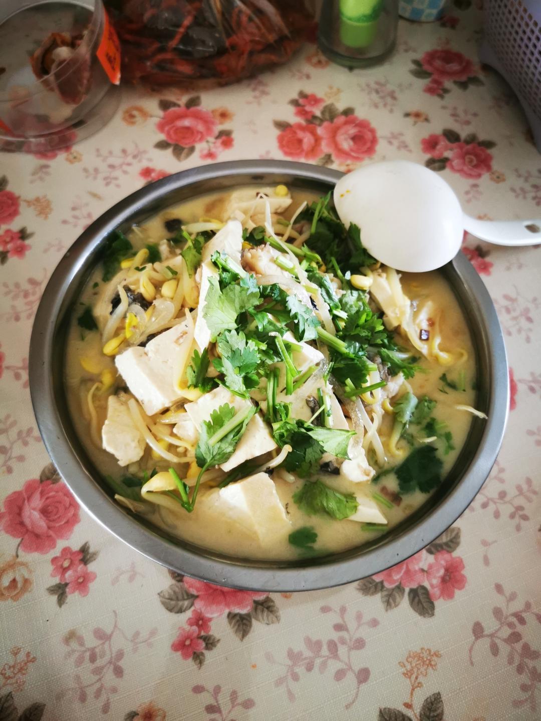 清炖梭边鱼