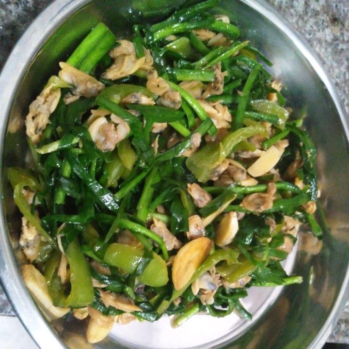 蛤蜊肉炒韭菜