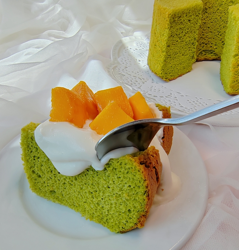 《Tinrry+》新加坡明星同款伴手礼绿蛋糕！斑斓椰香戚风（6英寸加高中空配方）