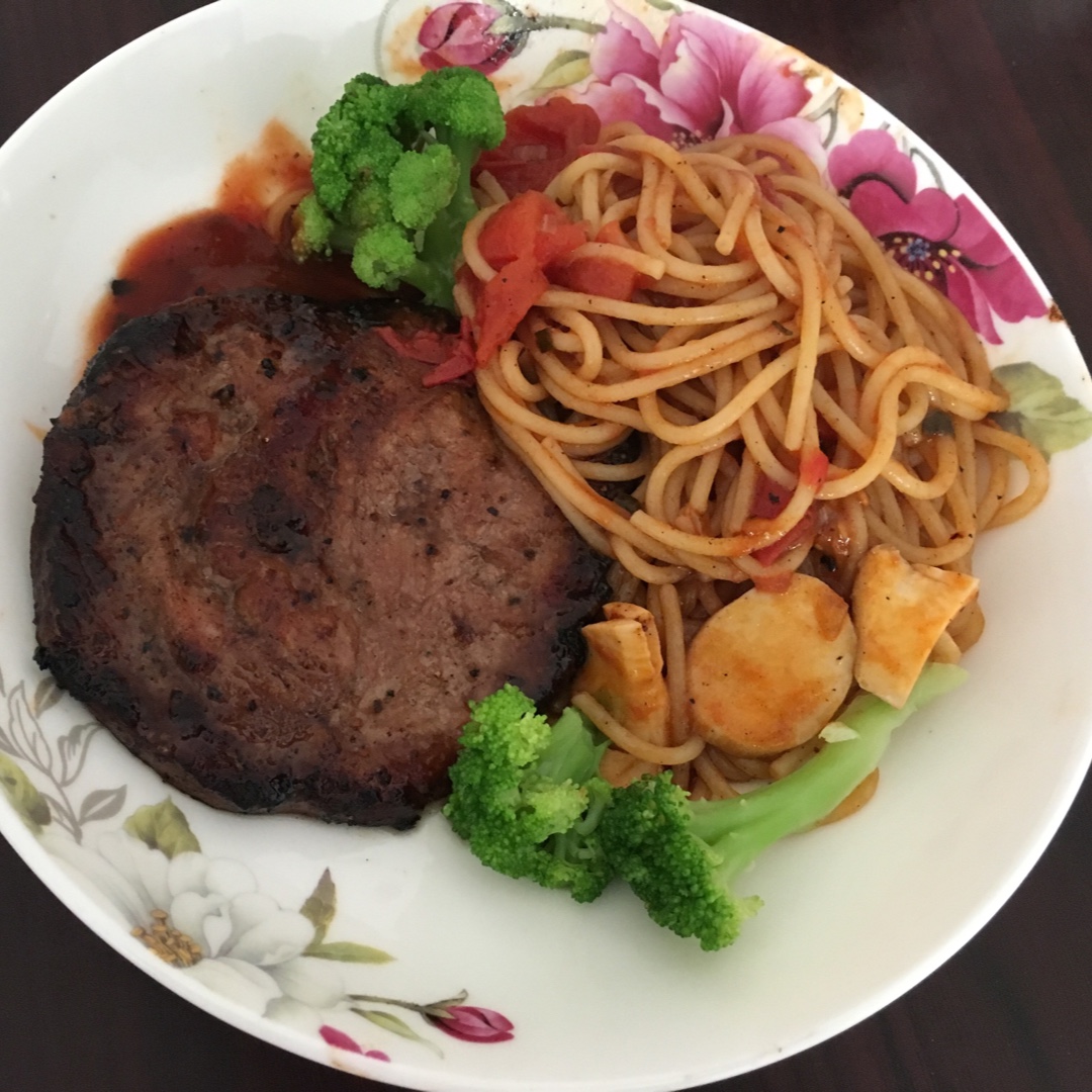 黑椒牛排