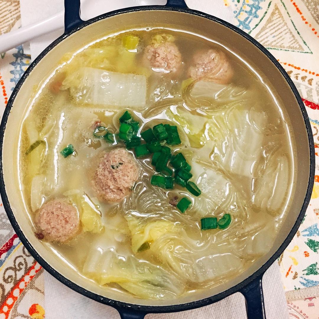 白菜丸子粉丝汤