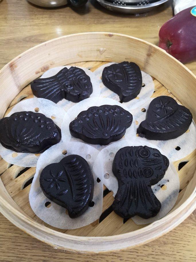 糯米黑米糕