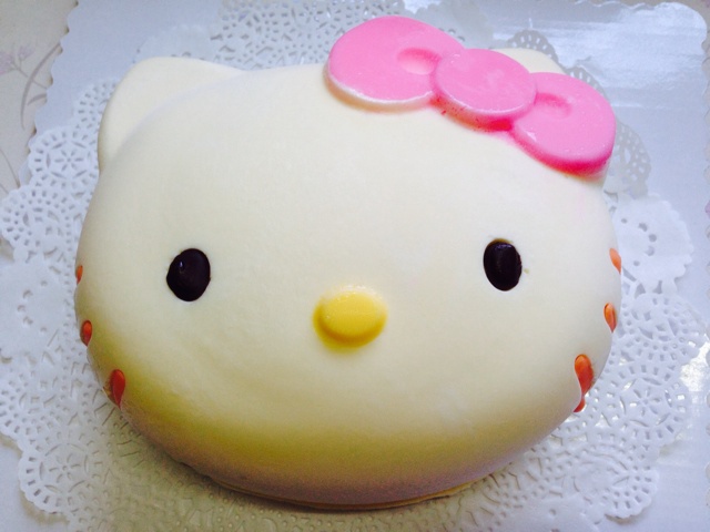 hello kitty 立体主题蛋糕——酸奶奶酪蛋糕