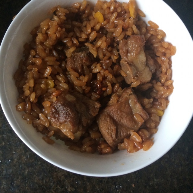 喷香排骨焖饭（爆好吃）