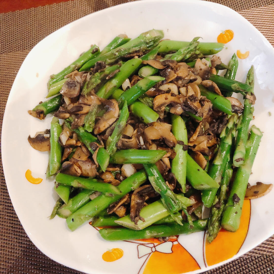 教你做最好吃的芦笋炒蘑菇 新手速get！