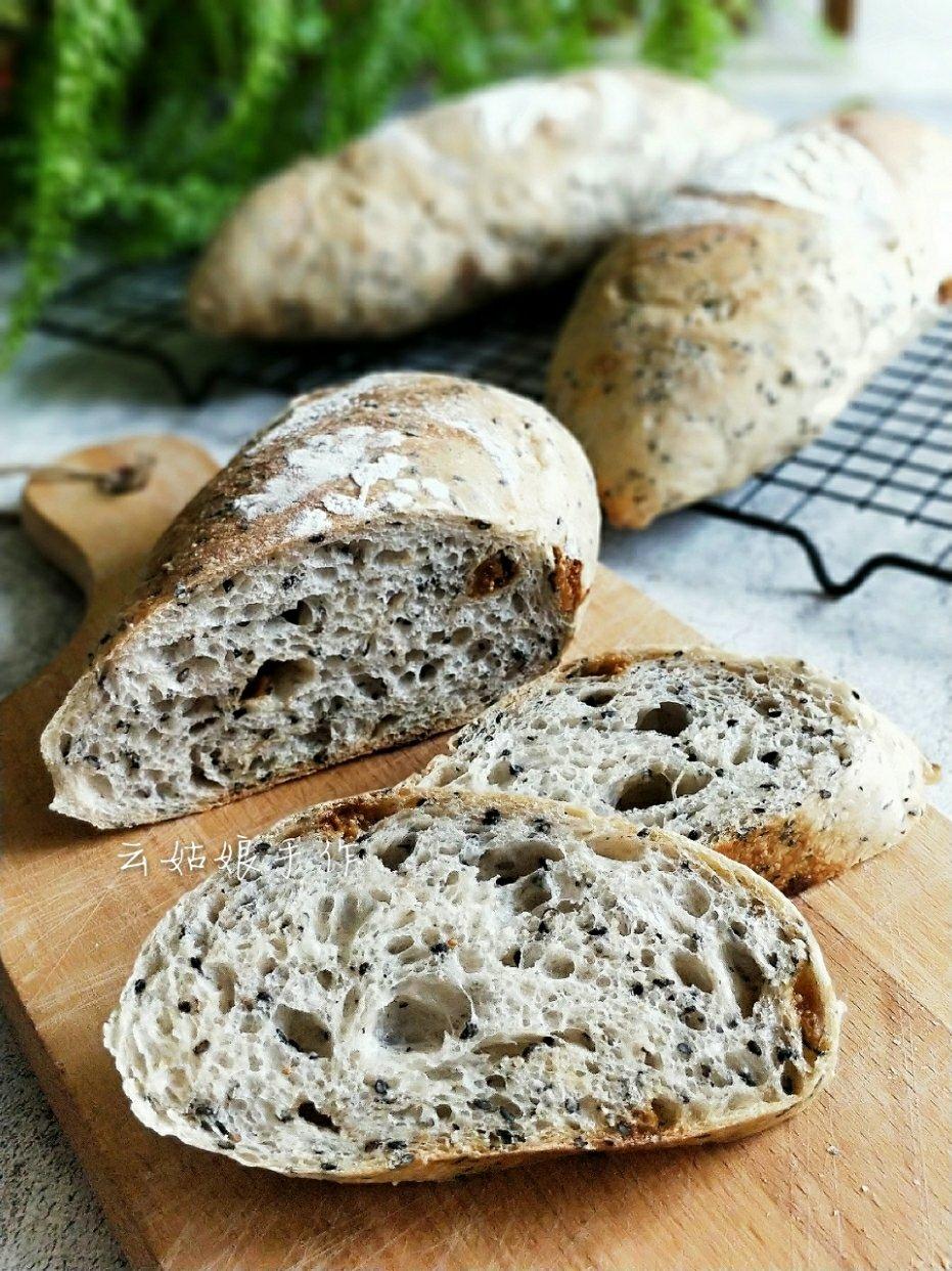 猫咪云做的天然酵母面包