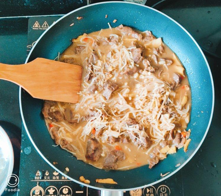 牛肉金针菇
