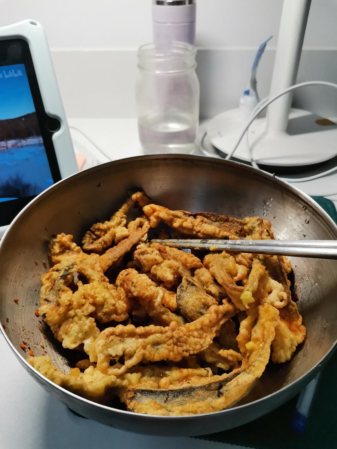 椒盐蘑菇-超好吃的下酒菜