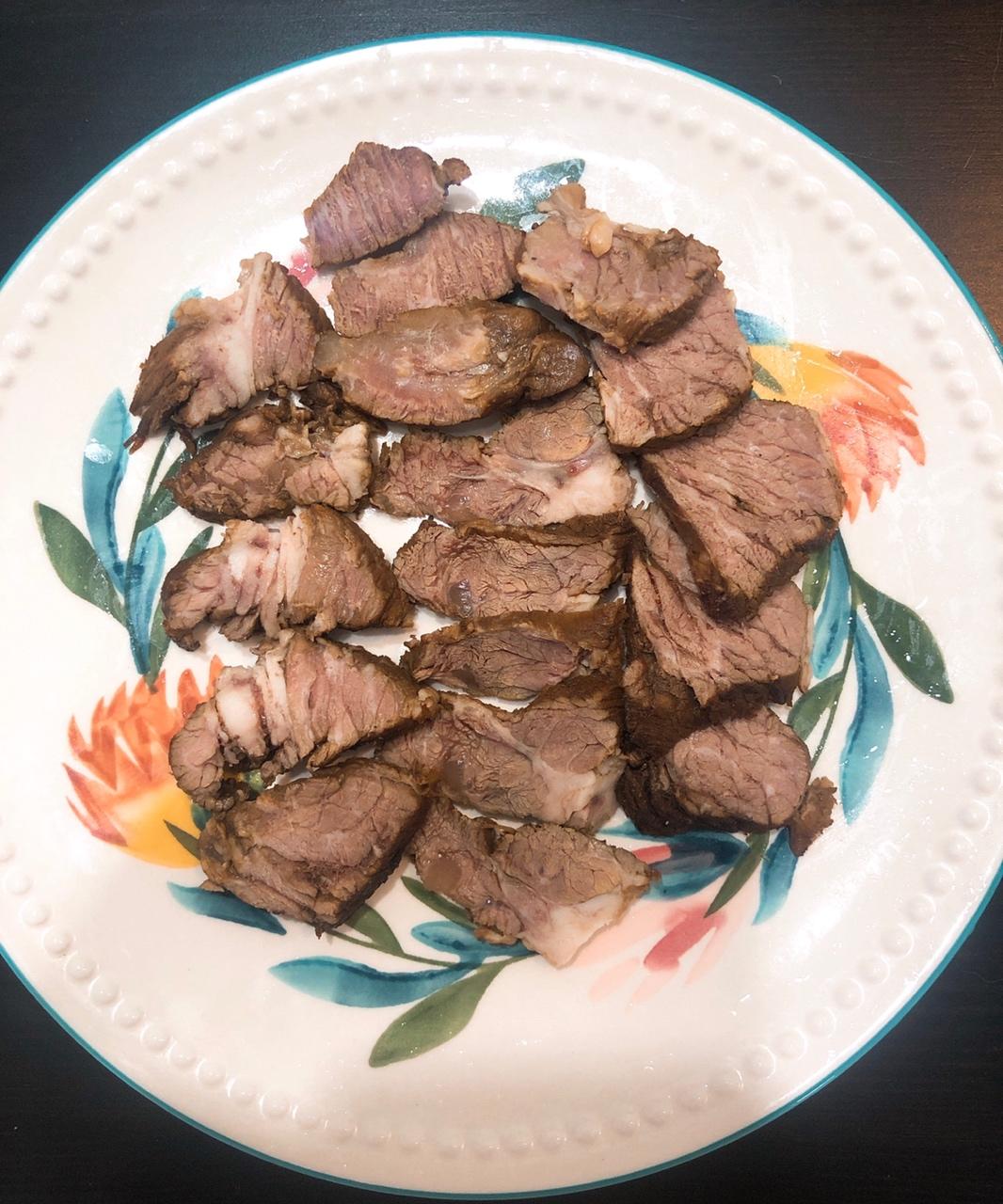 酱牛肉（最普通的材料做的）