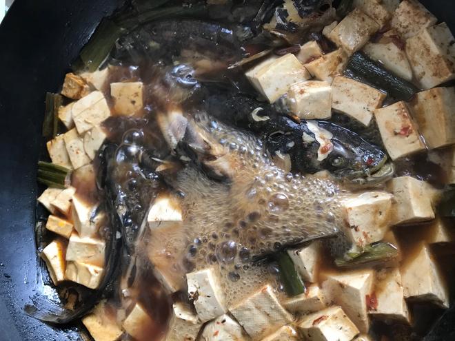 超简单鲶鱼和噶鱼炖豆腐的做法