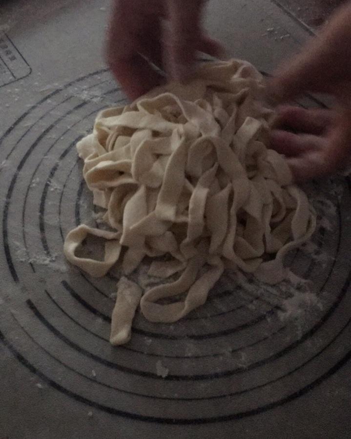 鸡蛋手擀面