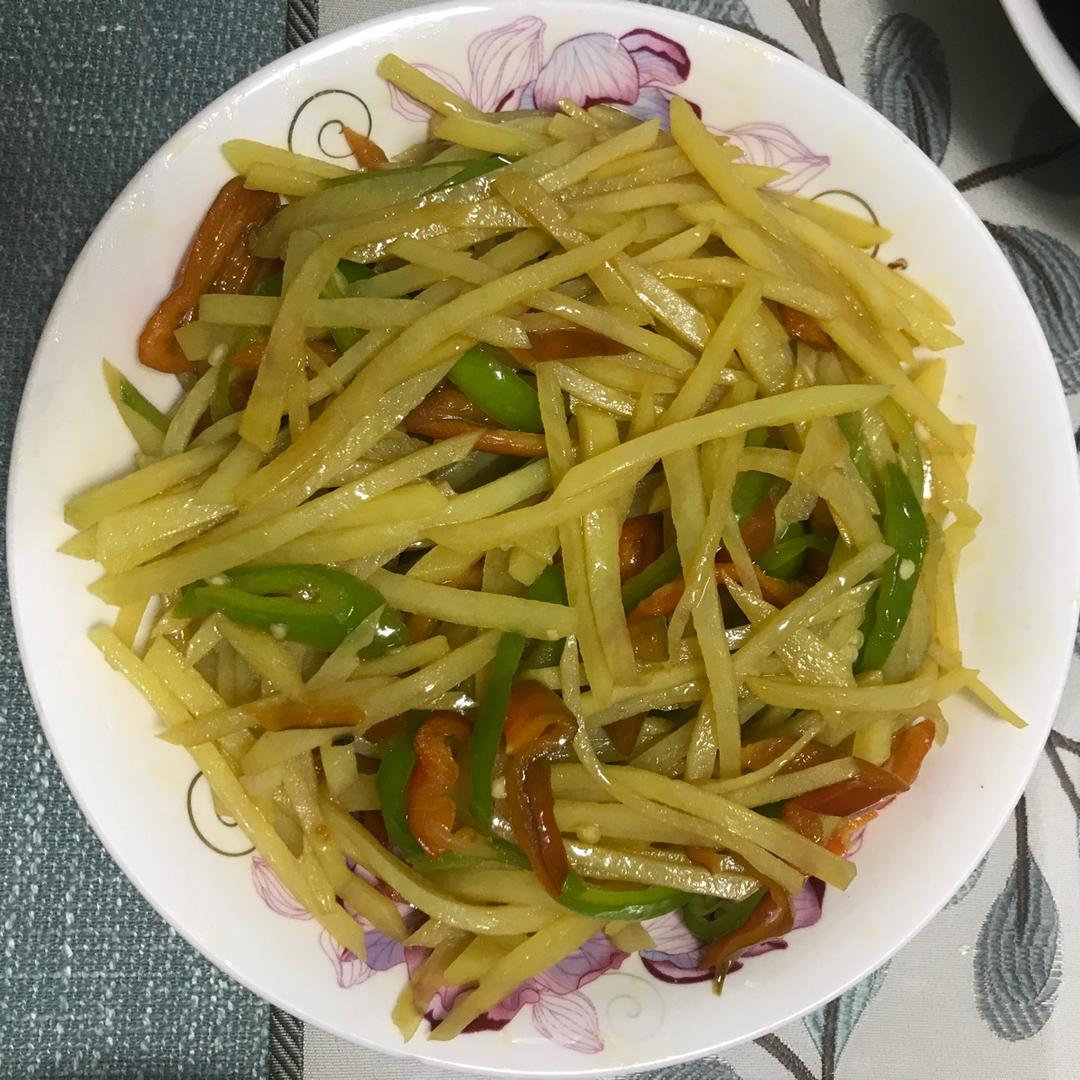 在家也能做出馆子味儿的醋溜/炝炒/酸辣土豆丝（就是那道看似简单，实则步步玄机的土豆丝）