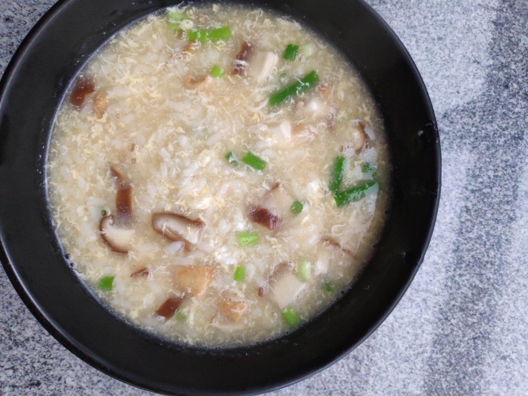 香菇鸡肉滑蛋粥