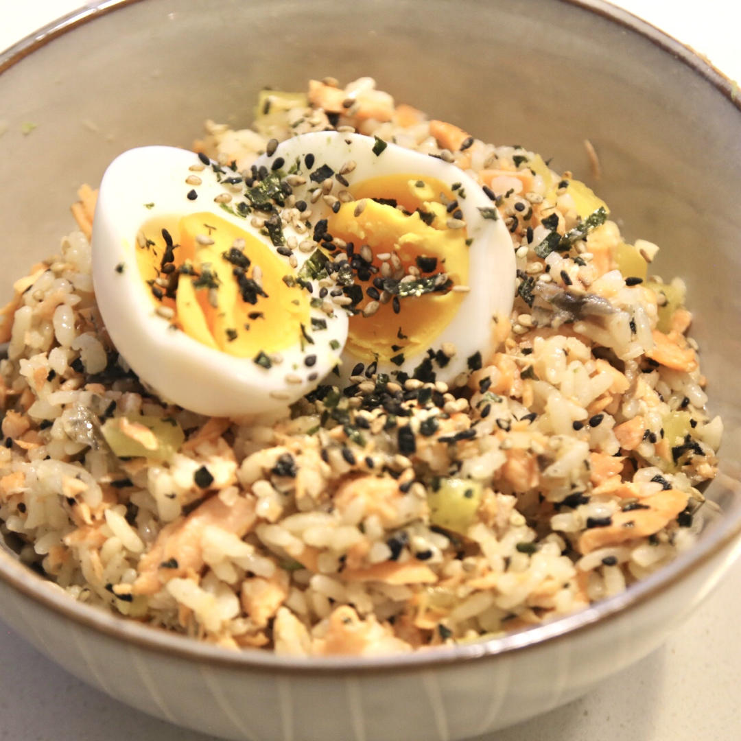 三文鱼拌饭