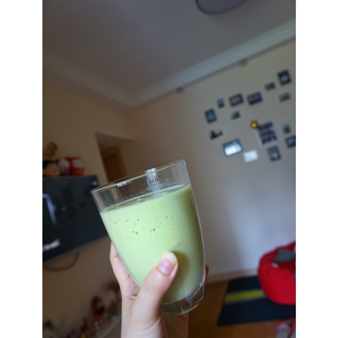 牛油果奶昔