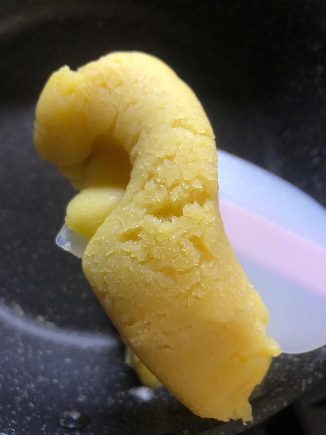 不用揉皮也能做出酥掉渣的绿豆酥饼的做法 步骤8