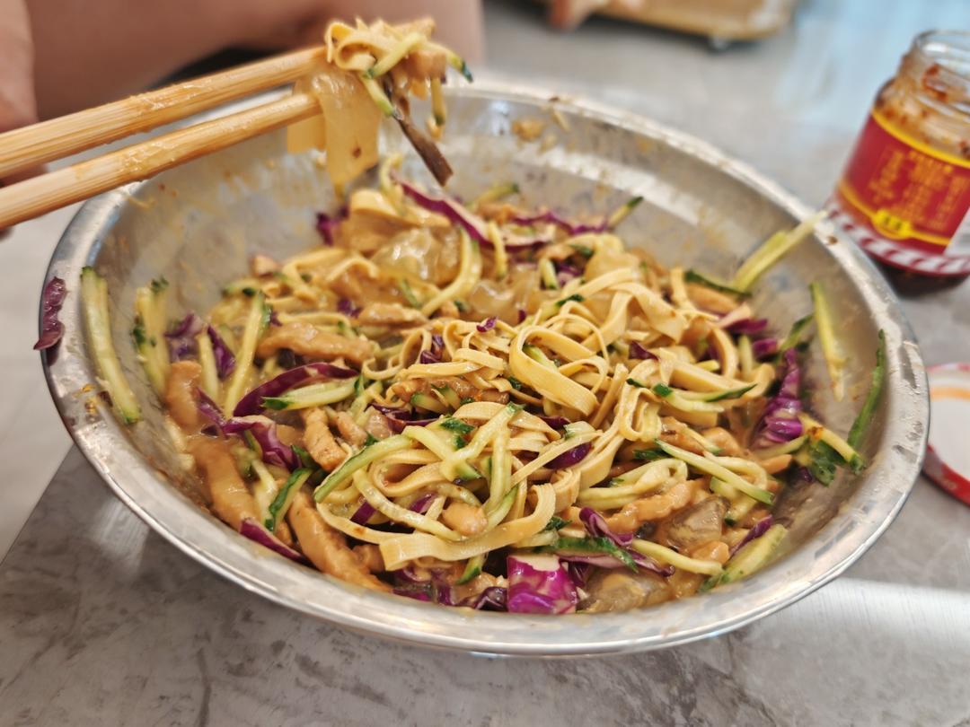 凉拌东北大拉皮