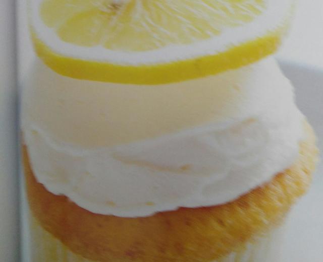 柠檬纸杯蛋糕