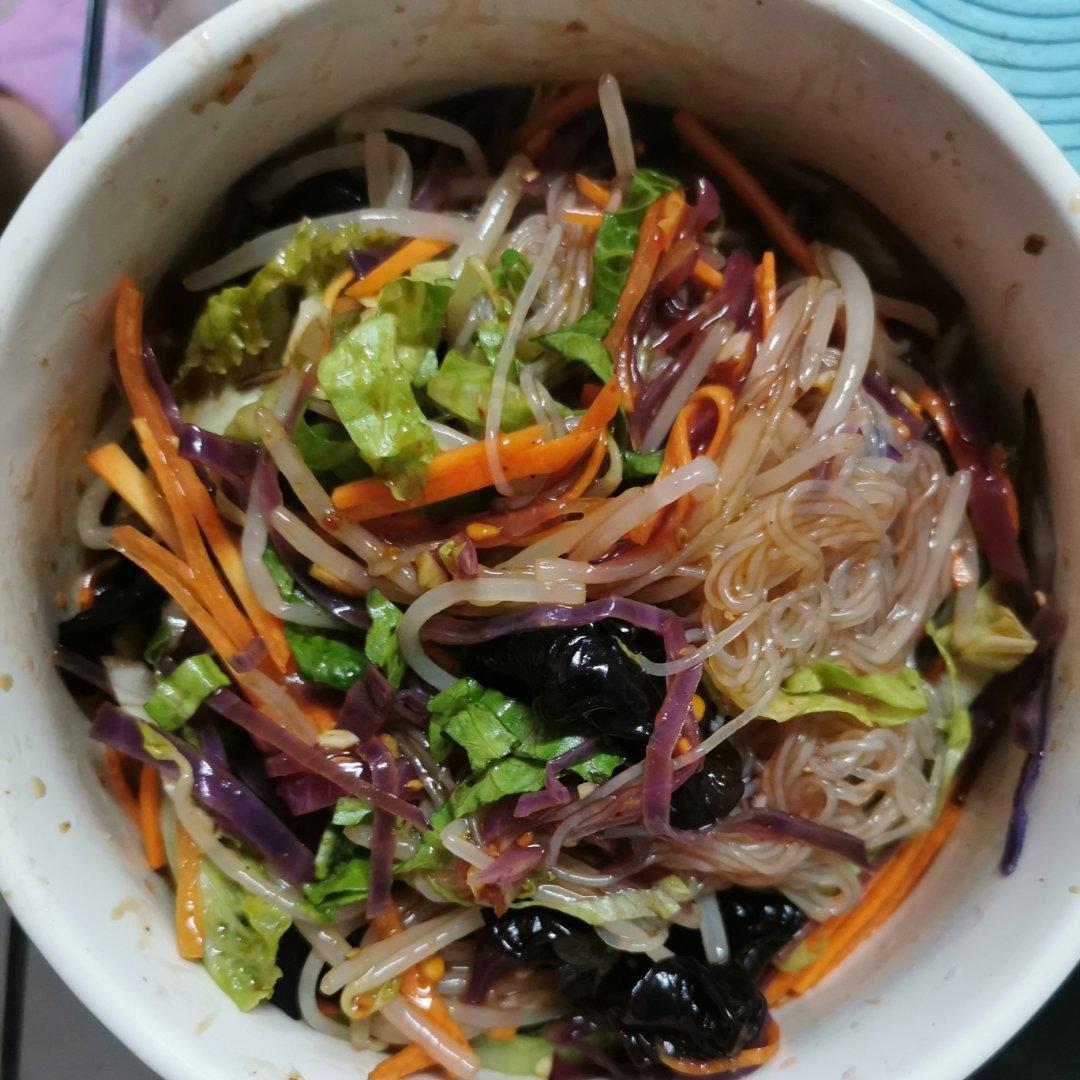 一盆才300卡的东北大拌菜