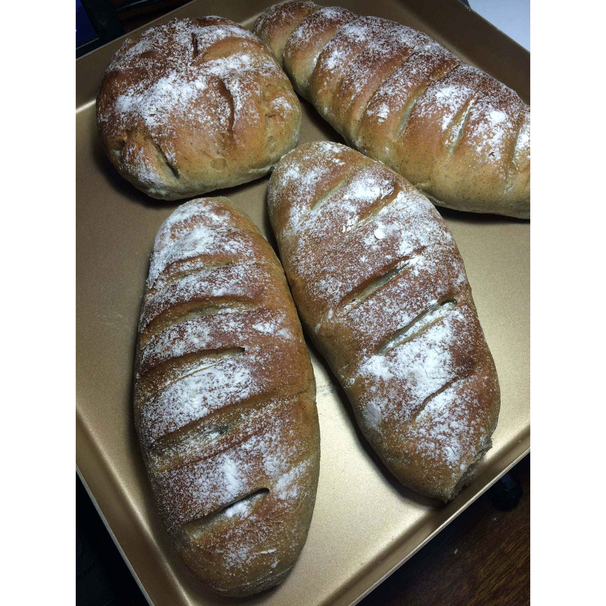 全麦黑芝麻糊欧包