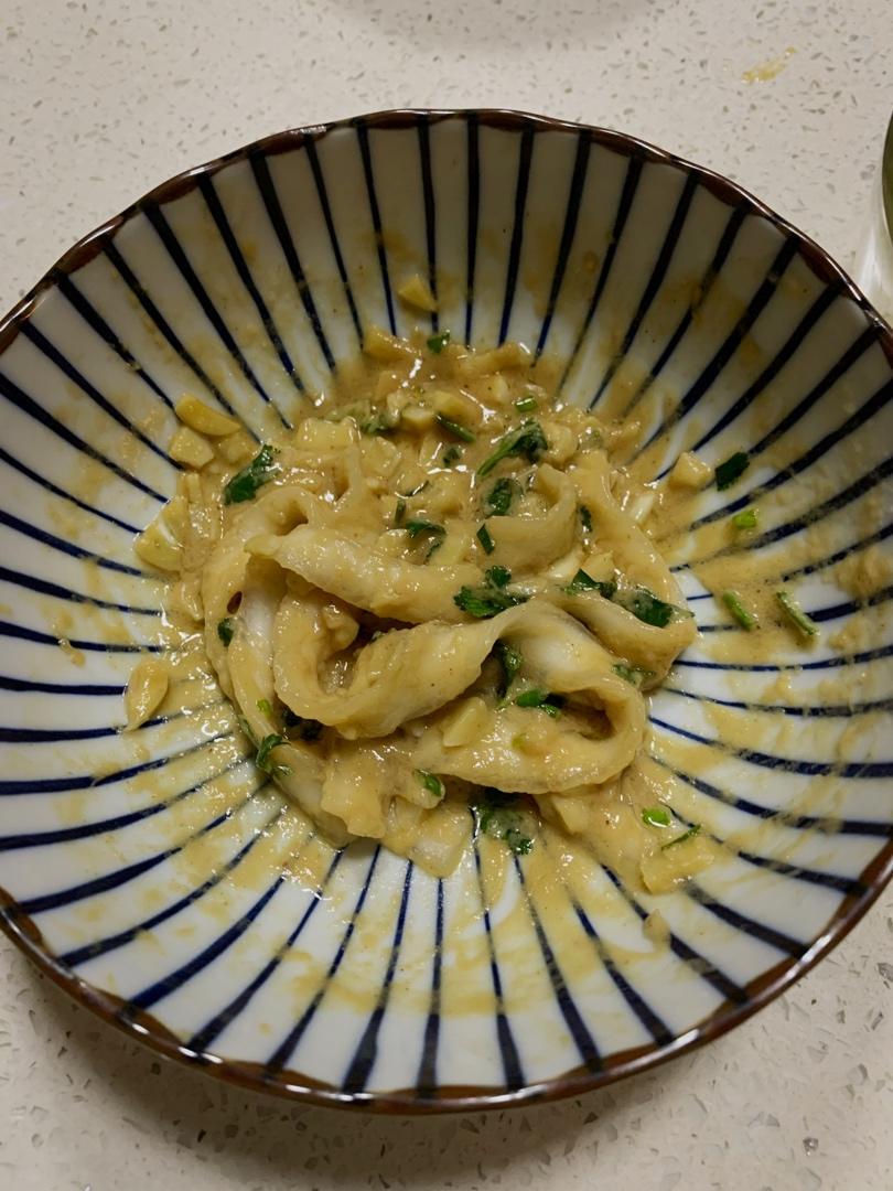 麻酱流汁宽粉