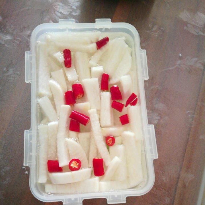 酸酸甜甜辣辣爽口萝卜条