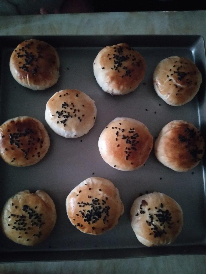 手机用户2968_ajv5做的豆沙饼(烤箱做豆沙饼,方法简单,易学)