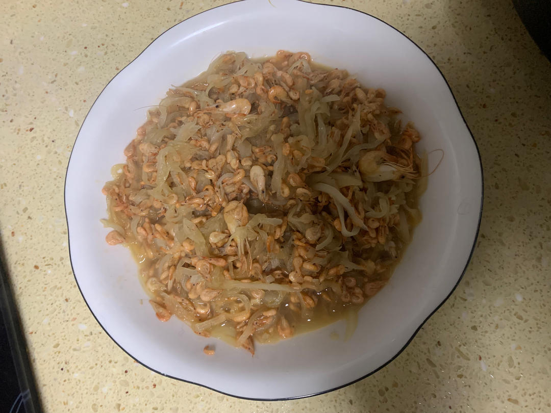 夏季清新小菜～萝卜丝炒野生小河虾