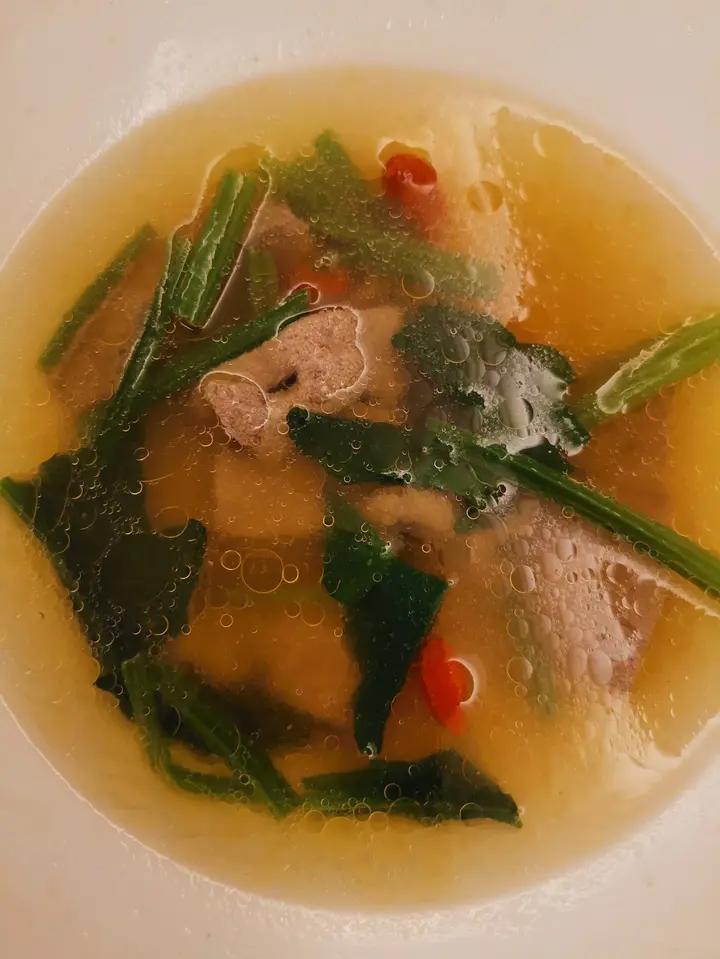 菠菜猪肝汤