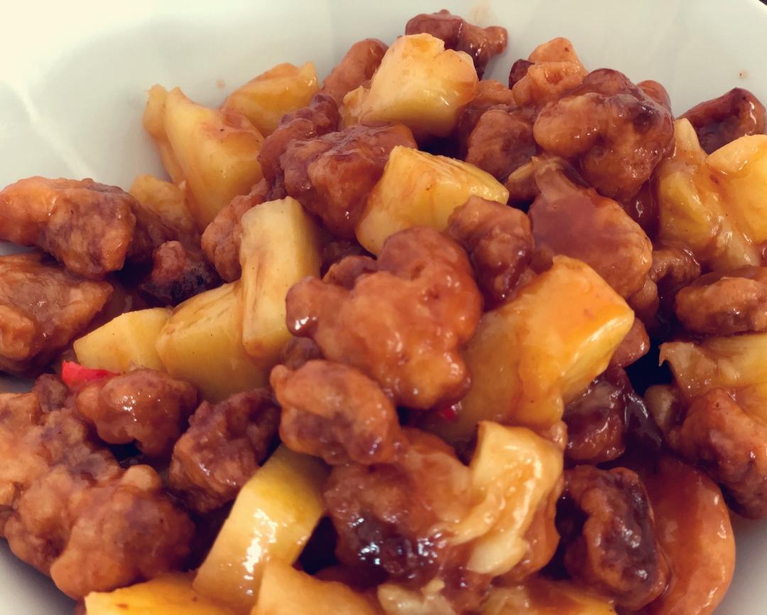 菠萝咕噜肉
