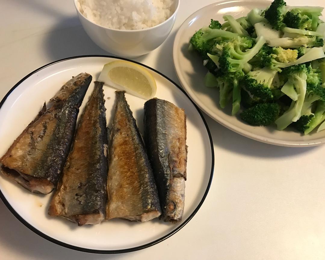 盐煎秋刀鱼