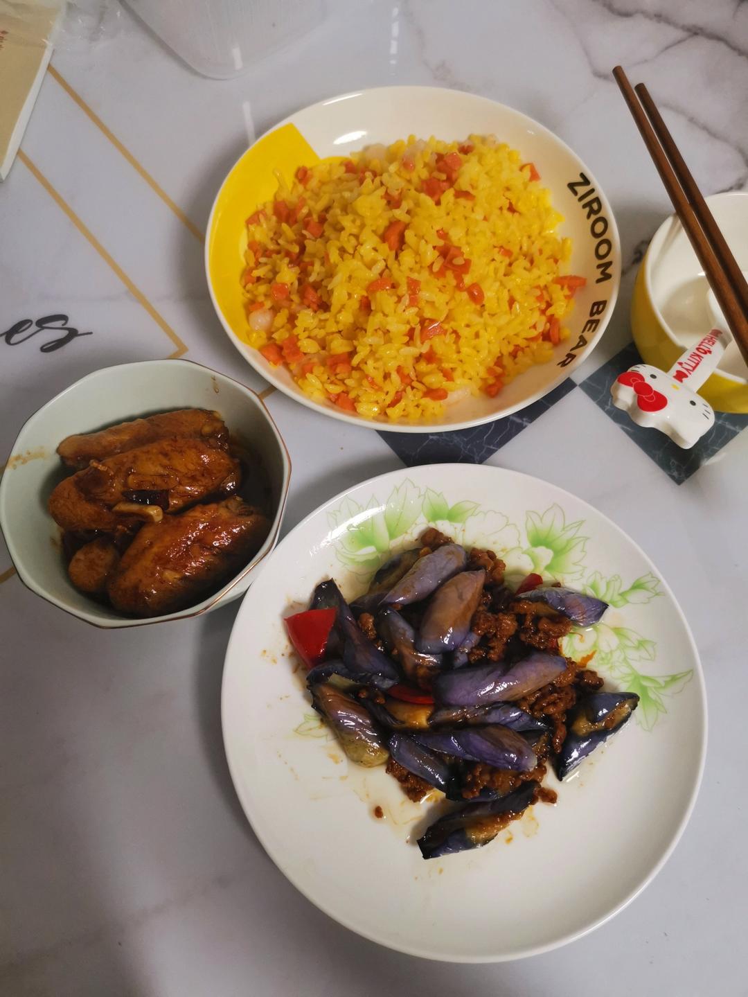 不会变黑的肉末茄子特别废饭