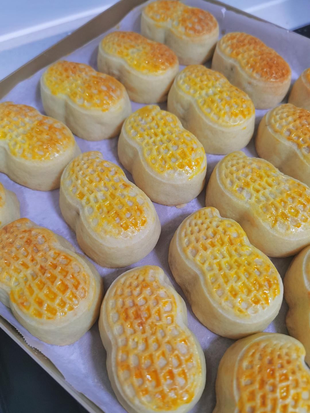 椒盐花生酥皮月饼