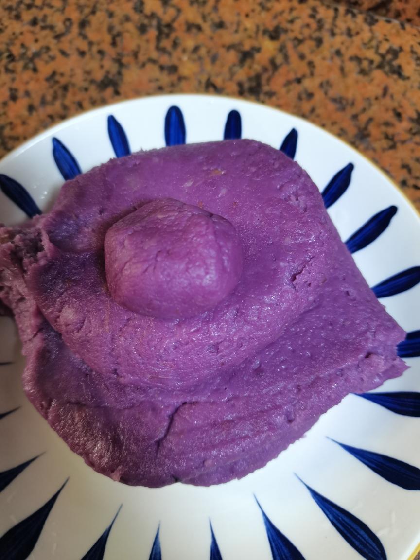 蛋黄酥紫薯芋泥（20个份量）的做法