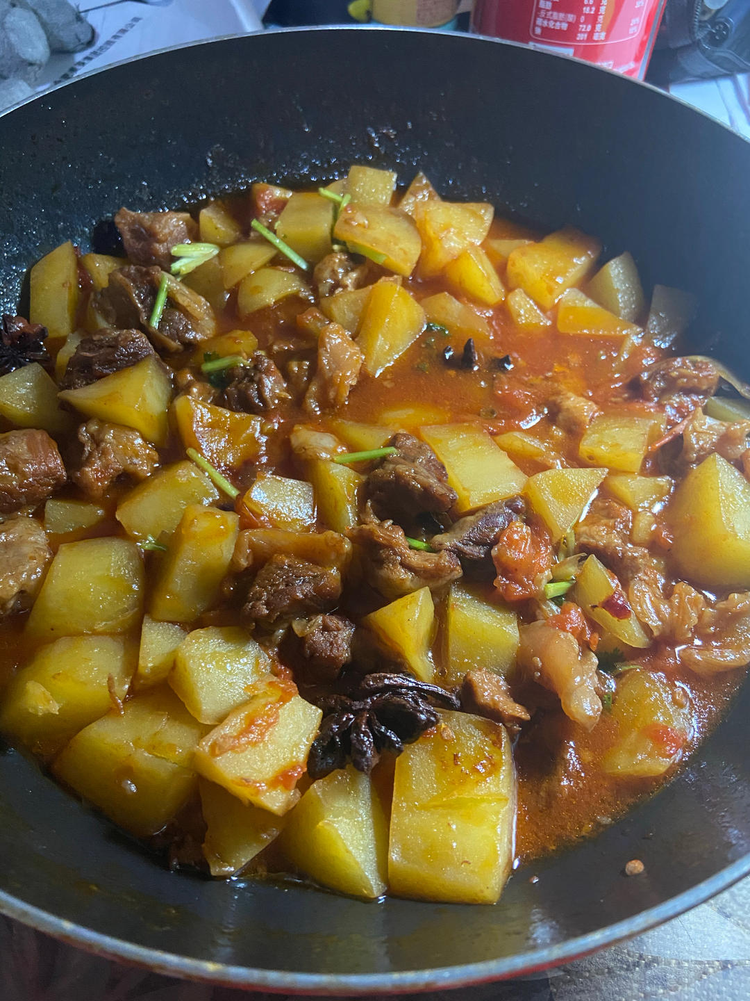 汤浓肉嫩的番茄牛腩，牛腩软烂秘法