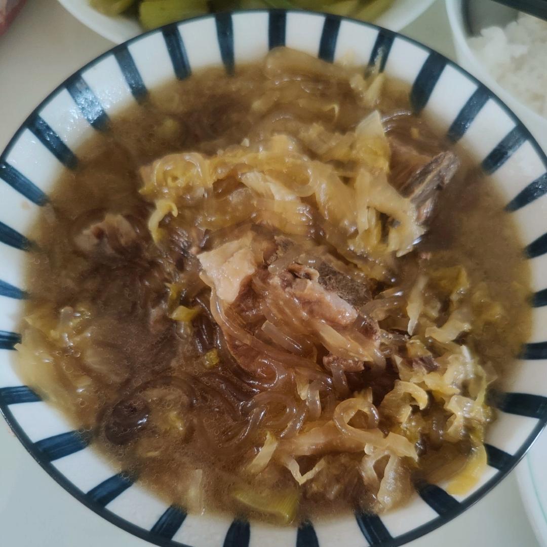 和东北人学炖酸菜排骨