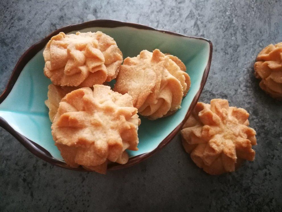 一抿即化酥到掉渣的珍妮曲奇云顶小花/烘焙视频饼干篇1