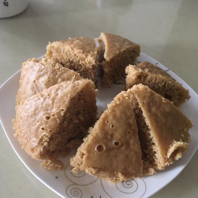 红枣红糖发糕：不塌不缩、组织均匀、手感软绵、口感Q弹